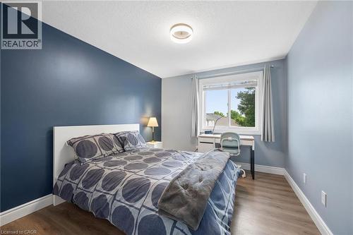 63 Starview Crescent, Guelph, ON - Indoor Photo Showing Bedroom