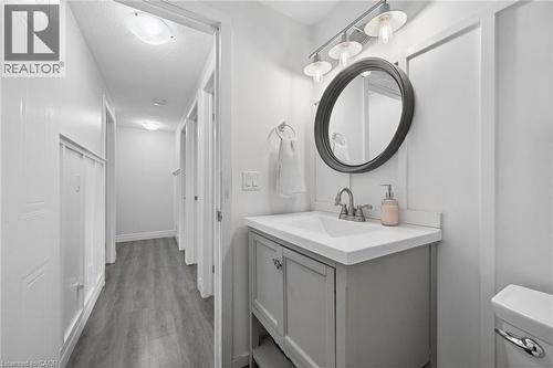 63 Starview Crescent, Guelph, ON - Indoor Photo Showing Bathroom