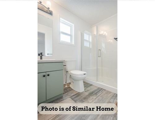22 Vista Lane, Mitchell, MB - Indoor Photo Showing Bathroom