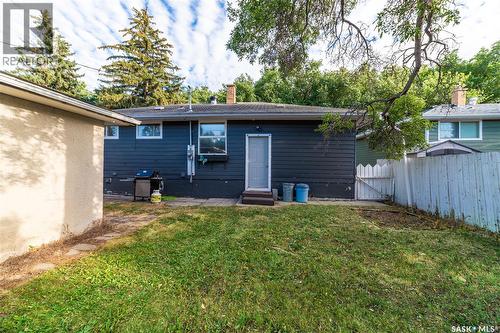 2818 23Rd Avenue, Regina, SK - Outdoor