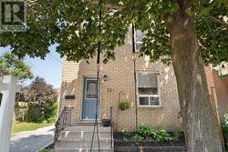 11 PRIMROSE AVENUE  Hamilton, ON L8L 2K7