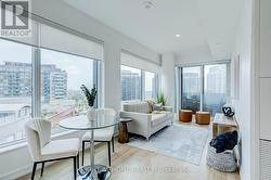 908 - 1100 SHEPPARD AVENUE W Toronto, ON M3J 0H1