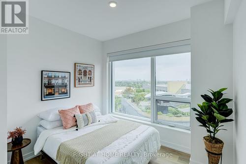 908 - 1100 Sheppard Avenue W, Toronto, ON - Indoor Photo Showing Bedroom