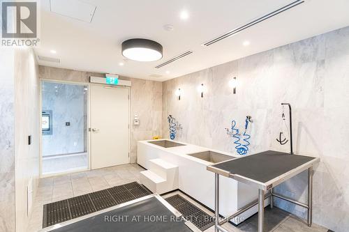 908 - 1100 Sheppard Avenue W, Toronto, ON - Indoor