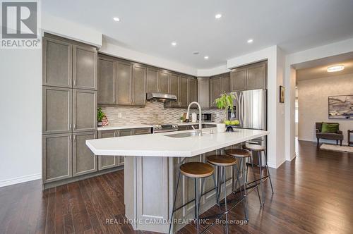 558 Bartleman Terrace, Milton, ON - Indoor Photo Showing Kitchen With Upgraded Kitchen