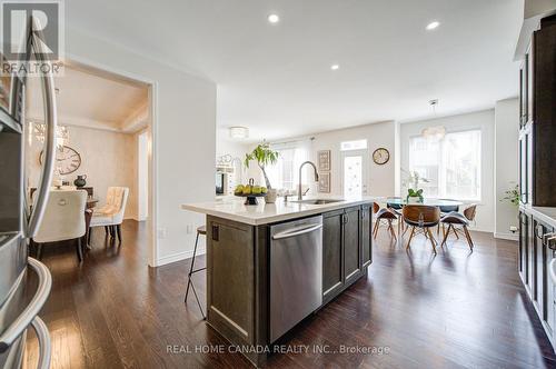 558 Bartleman Terrace, Milton, ON - Indoor Photo Showing Kitchen