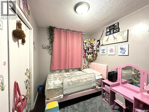 A&B 2818 7Th Street E, Saskatoon, SK - Indoor Photo Showing Bedroom