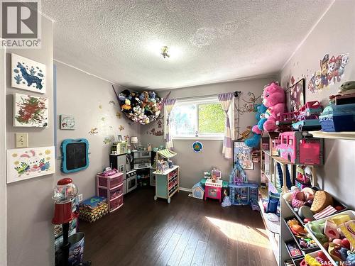 A&B 2818 7Th Street E, Saskatoon, SK - Indoor Photo Showing Other Room