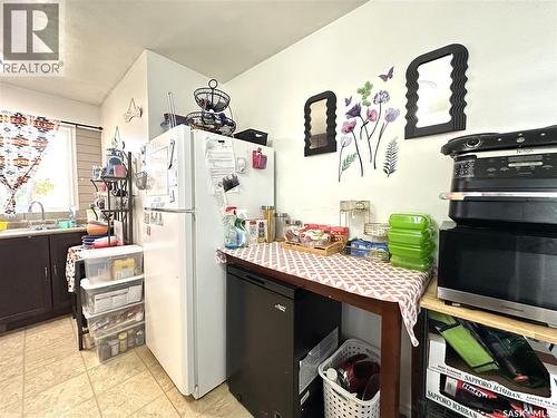 A&B 2818 7Th Street E, Saskatoon, SK - Indoor