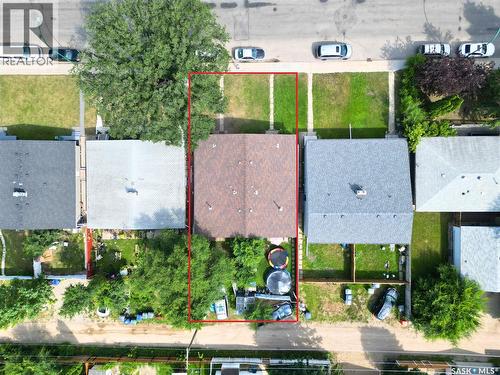 A&B 2818 7Th Street E, Saskatoon, SK - Outdoor