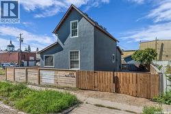 223 I AVENUE S  Saskatoon, SK S7M 1X8