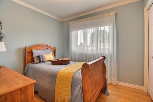 Chambre à coucher - 270 122E Rue, Shawinigan, QC - Indoor Photo Showing Bedroom