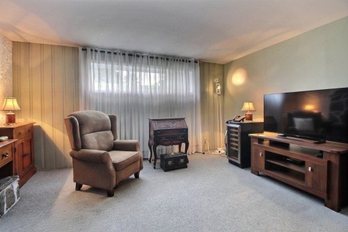 Salle familiale - 270 122E Rue, Shawinigan, QC - Indoor