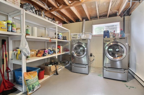 Sous-sol - 270 122E Rue, Shawinigan, QC - Indoor Photo Showing Laundry Room