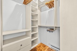 Closet - 