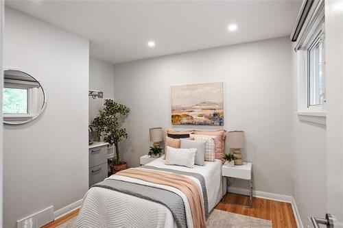 131 Buxton Rd, Winnipeg, MB - Indoor Photo Showing Bedroom