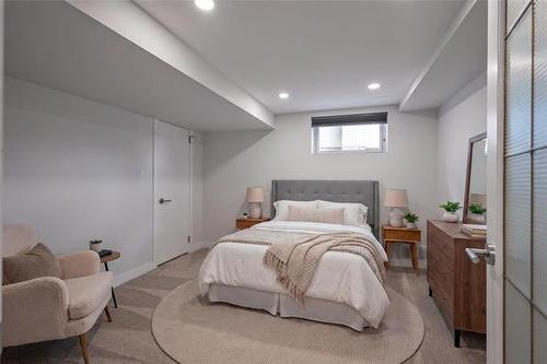 131 Buxton Rd, Winnipeg, MB - Indoor Photo Showing Bedroom