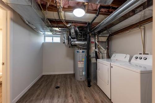 131 Buxton Rd, Winnipeg, MB - Indoor Photo Showing Laundry Room