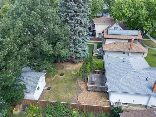 131 Buxton Rd, Winnipeg, MB - Outdoor