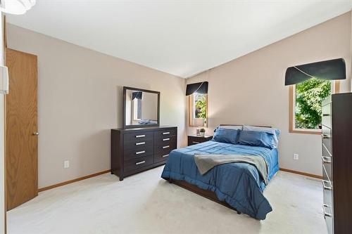 2 Bounty Bay, Winnipeg, MB - Indoor Photo Showing Bedroom