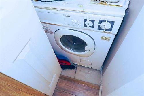 5-385 St Anne'S Rd, Winnipeg, MB - Indoor Photo Showing Laundry Room