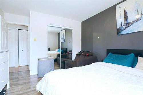 5-385 St Anne'S Rd, Winnipeg, MB - Indoor Photo Showing Bedroom