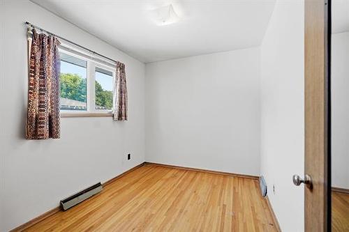 699 Mcleod Ave, Winnipeg, MB - Indoor Photo Showing Other Room