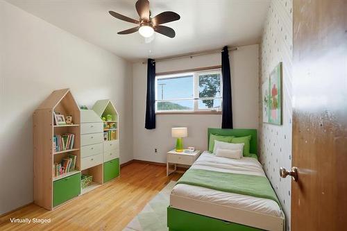 699 Mcleod Ave, Winnipeg, MB - Indoor Photo Showing Bedroom