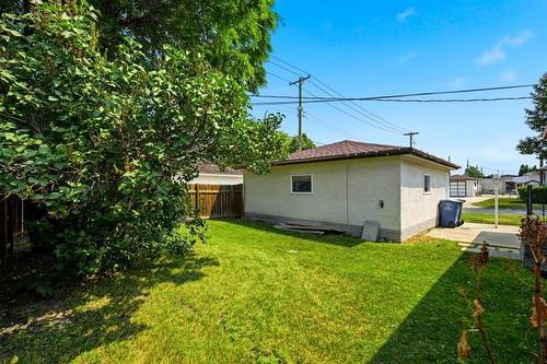 699 Mcleod Ave, Winnipeg, MB - Outdoor
