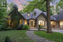 1412 HOUSTON CRESCENT  Ottawa, ON K2W 1B6