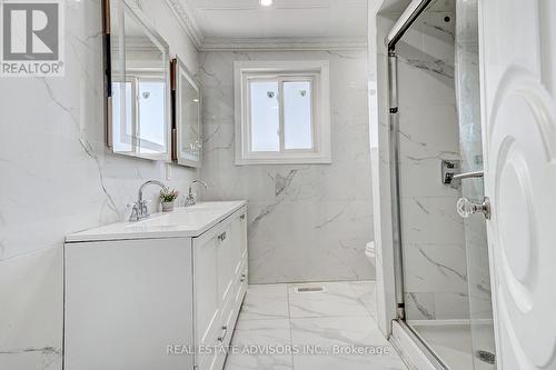 Bathroom 2nd Floor - 1228 Jane Street N, Toronto, ON - Indoor Photo Showing Bathroom