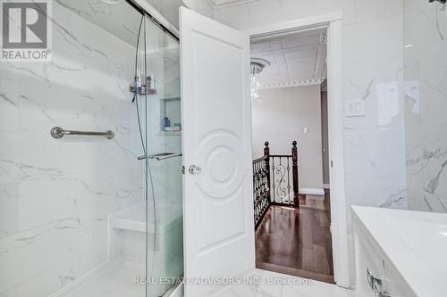 Bathroom 2nd Floor - 1228 Jane Street N, Toronto, ON - Indoor Photo Showing Bathroom