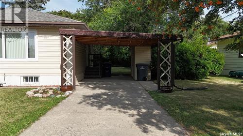 219 Thomson Street, Outlook, SK - Outdoor