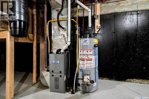 201 2007 Pohorecky Crescent, Saskatoon, SK - Indoor Photo Showing Basement