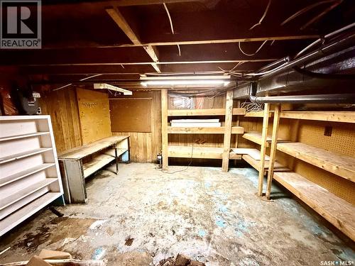 111 1St Street W, Carrot River, SK - Indoor