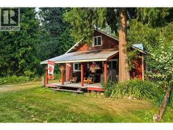 475 Westside Road Trout Lake, BC V0G 1R2