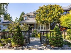 2985 W 16TH AVENUE  Vancouver, BC V6K 3C7