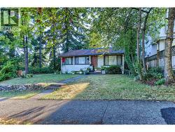 8287 VICTORIA DRIVE  Vancouver, BC V5P 4A7