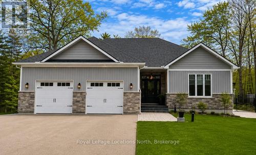 37 Foliage Drive, Tiny, ON - Outdoor With Facade
