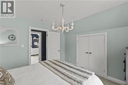 380 Thayer Avenue, Hamilton, ON - Indoor Photo Showing Bedroom
