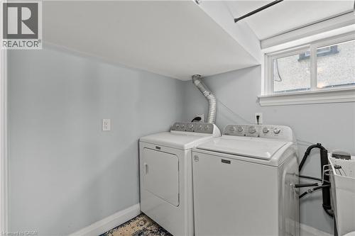 380 Thayer Avenue, Hamilton, ON - Indoor Photo Showing Laundry Room
