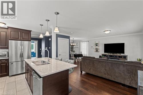 380 Thayer Avenue, Hamilton, ON - Indoor Photo Showing Kitchen With Double Sink With Upgraded Kitchen