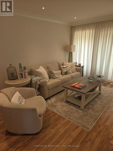 24 - 4 Paradise Boulevard, Ramara, ON - Indoor Photo Showing Living Room