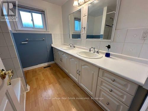 13 Edwin Drive, Brampton, ON - Indoor Photo Showing Bathroom