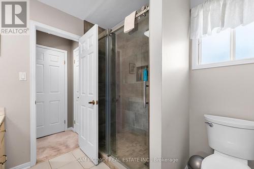 1077 Saginaw Crescent, Mississauga, ON - Indoor Photo Showing Bathroom