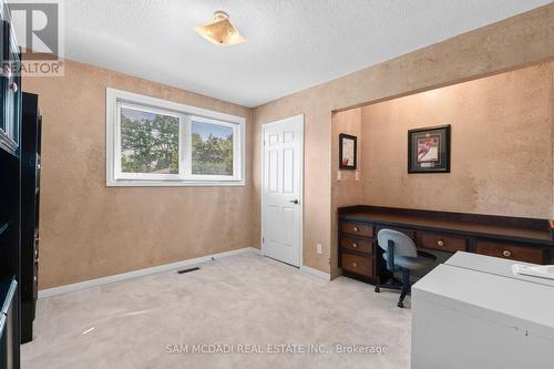 1077 Saginaw Crescent, Mississauga, ON - Indoor