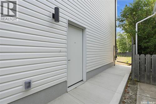 1514 Ewart Avenue, Saskatoon, SK - Outdoor With Exterior
