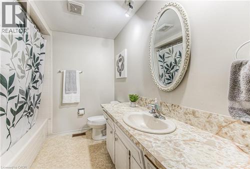 82 Roseneath Crescent, Kitchener, ON - Indoor Photo Showing Bathroom