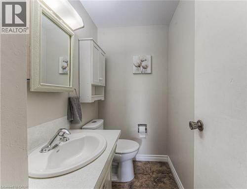 82 Roseneath Crescent, Kitchener, ON - Indoor Photo Showing Bathroom
