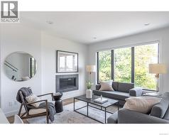 309 Elizabeth St  Nanaimo, BC V9R 3C5